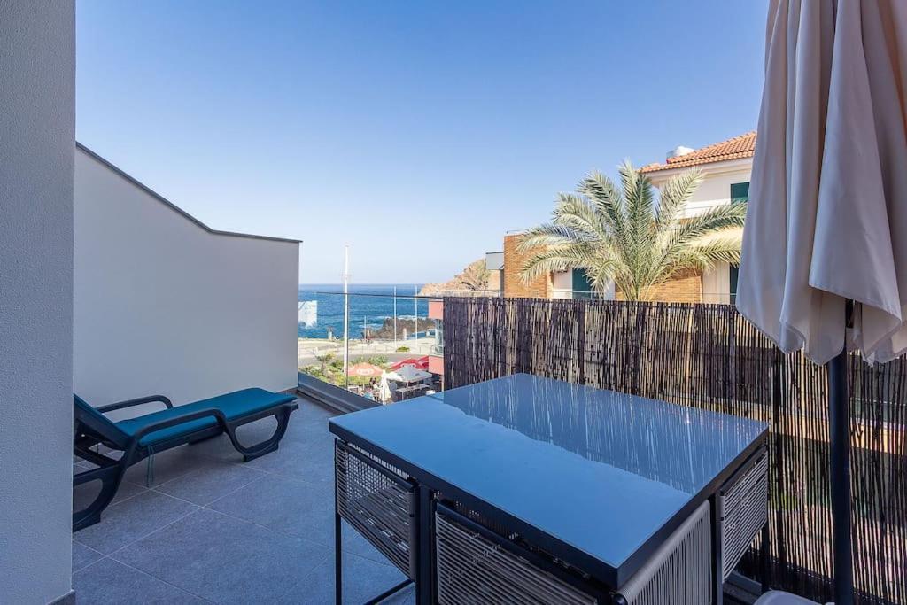 Luxury And Modern Apartment In Porto Moniz Center Luaran gambar
