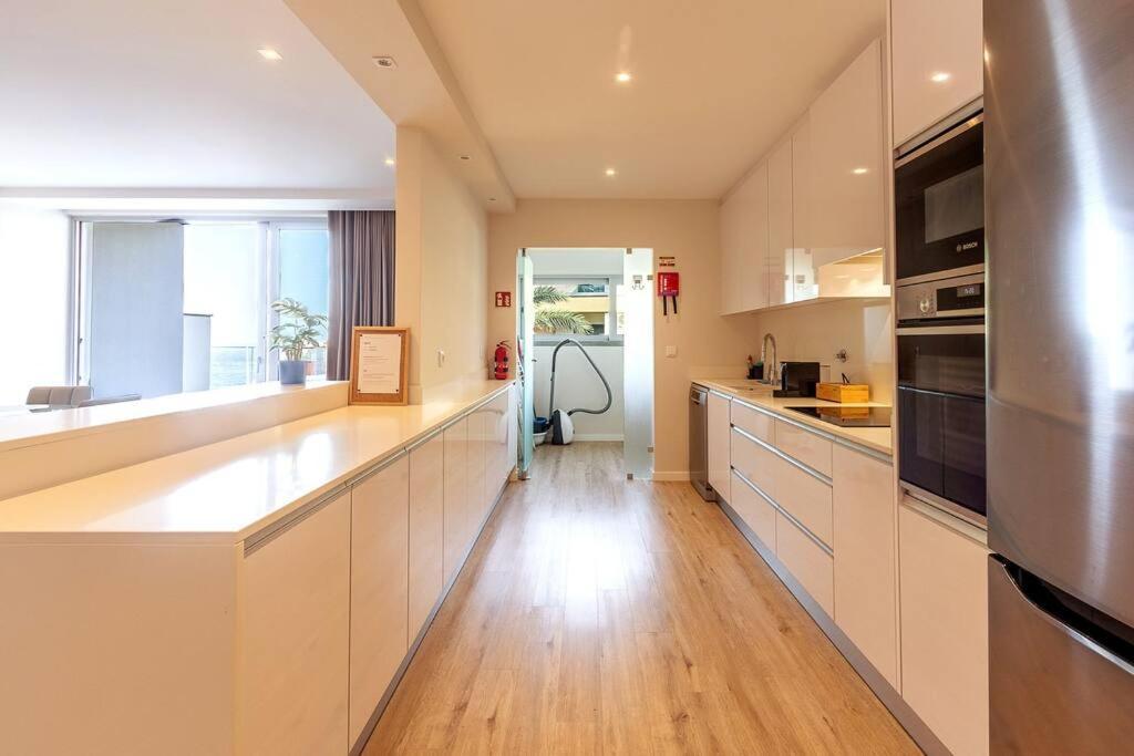 Luxury And Modern Apartment In Porto Moniz Center Luaran gambar