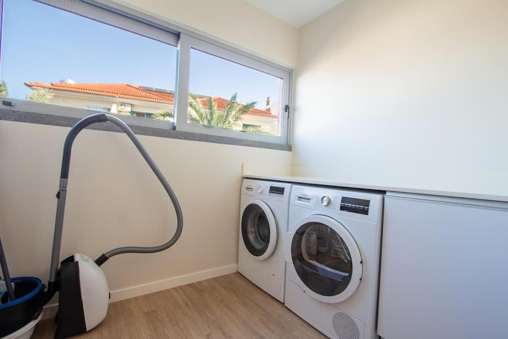 Luxury And Modern Apartment In Porto Moniz Center Luaran gambar