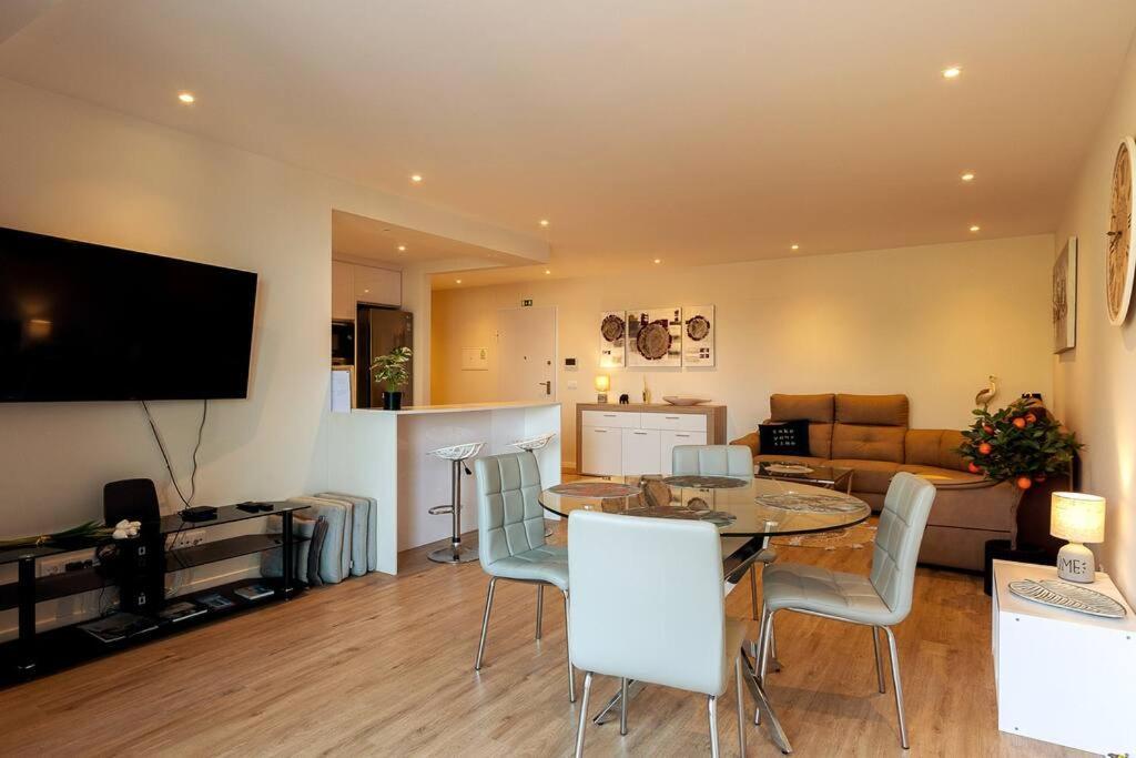 Luxury And Modern Apartment In Porto Moniz Center Luaran gambar