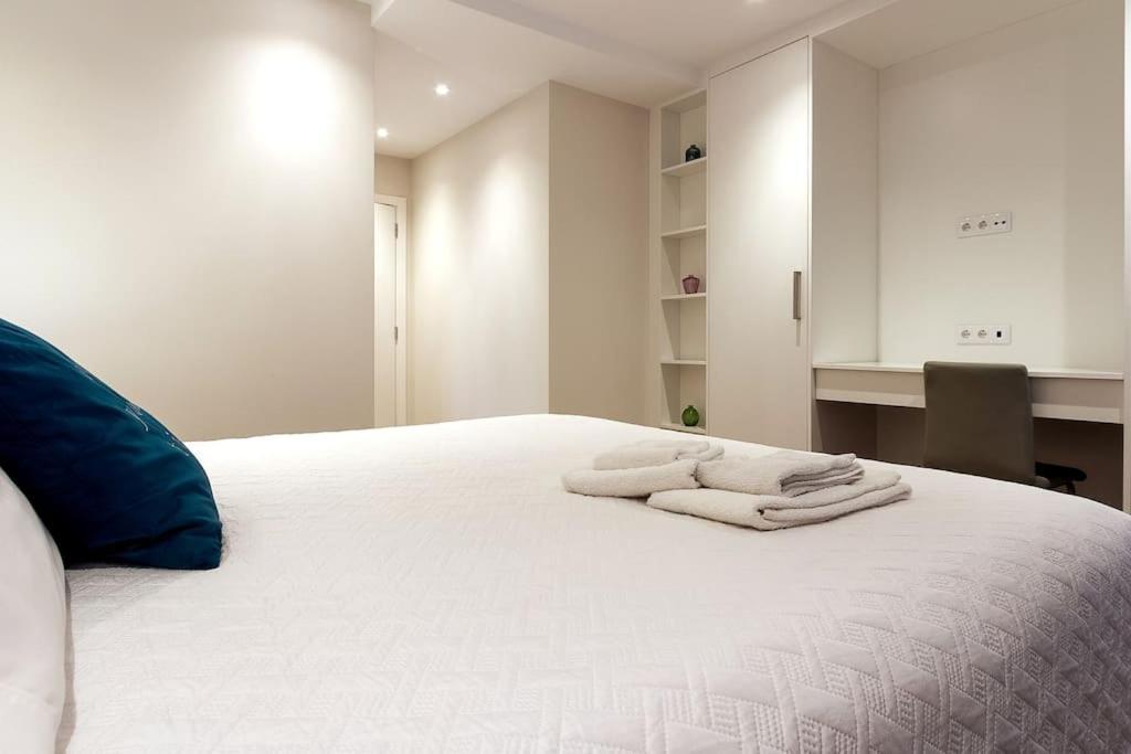 Luxury And Modern Apartment In Porto Moniz Center Luaran gambar