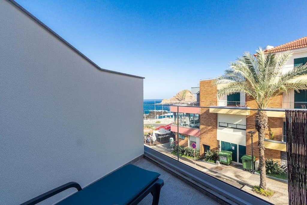 Luxury And Modern Apartment In Porto Moniz Center Luaran gambar