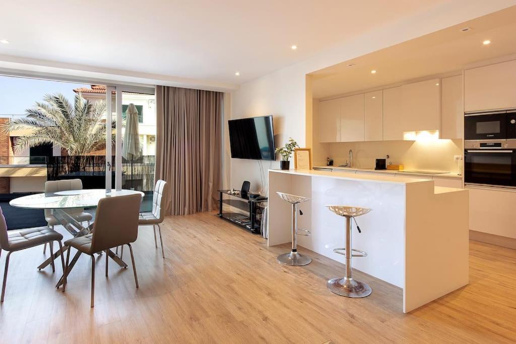 Luxury And Modern Apartment In Porto Moniz Center Luaran gambar