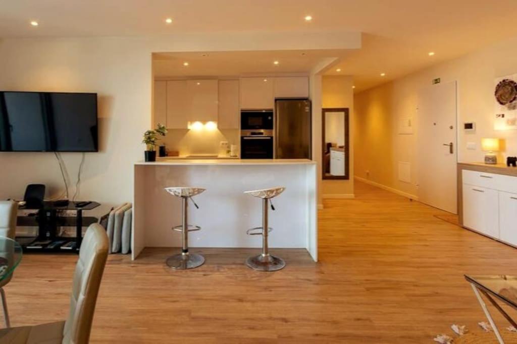 Luxury And Modern Apartment In Porto Moniz Center Luaran gambar