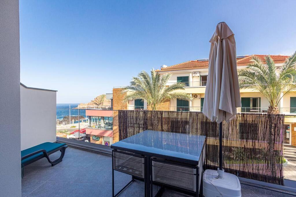 Luxury And Modern Apartment In Porto Moniz Center Luaran gambar